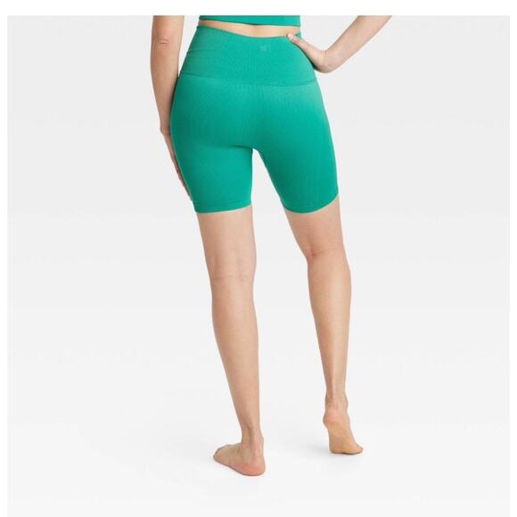 Women's Seamless High-Rise Rib Bike Shorts 6" - All In Motion™ Green XS - Picture 2 of 7